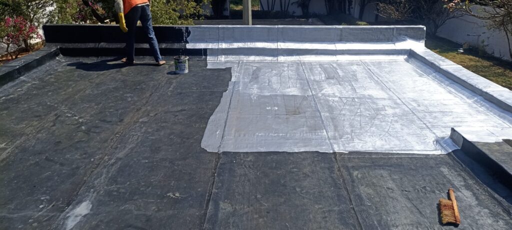 APP membrane roof waterproofing Aluminum reflective paint application.